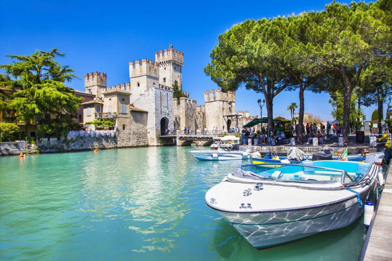 Villa Villacolle Sirmione Bagian luar foto