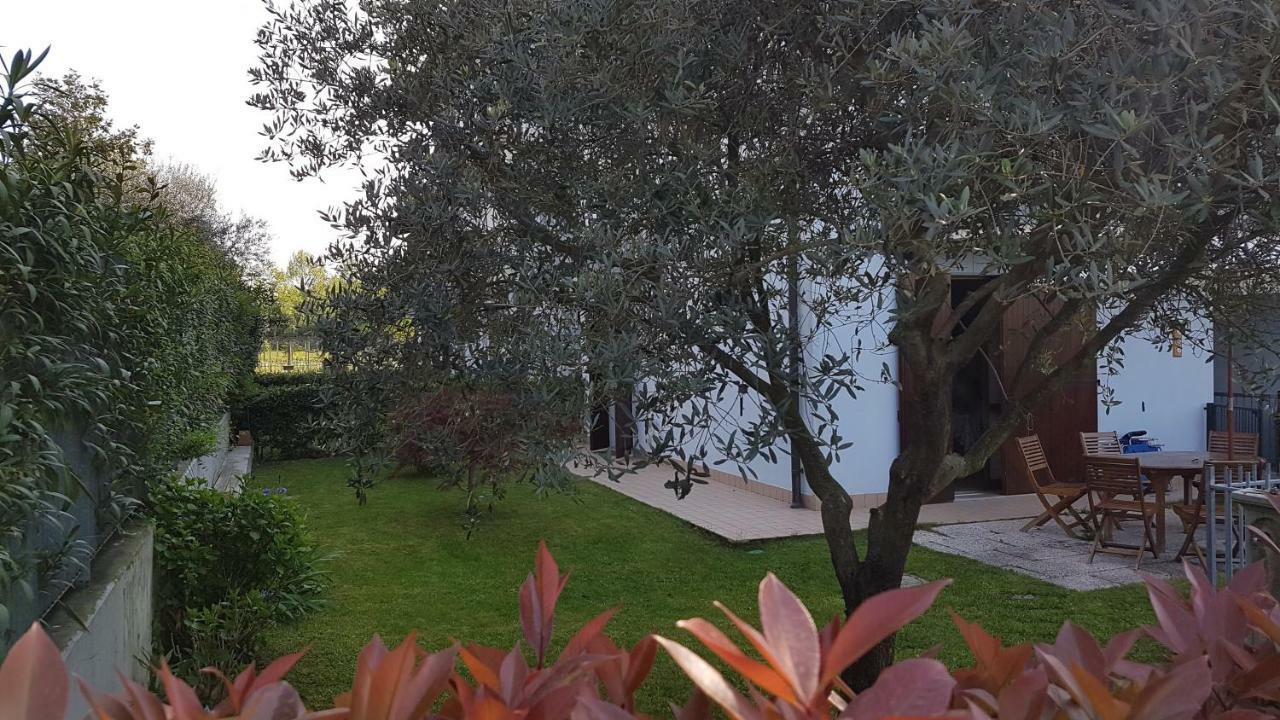 Villa Villacolle Sirmione Bagian luar foto